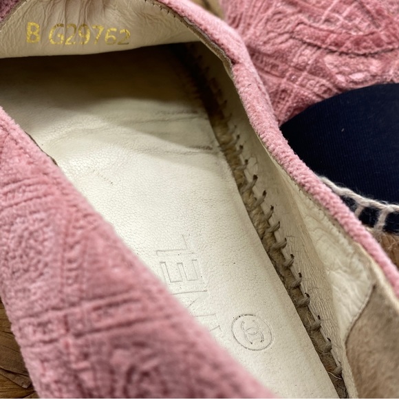 AUTHENTIC CHANEL PINK VELVET ESPADRILLES CAMELLIA ACCENT LADIES SIZE 36 / 6 - Picture 7 of 8